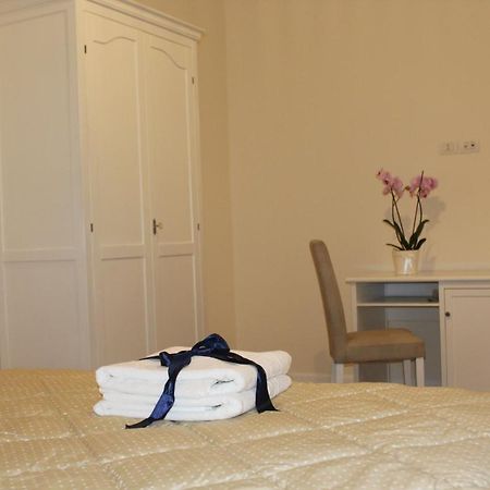 B&B Palazzo Rochira Castellaneta Exterior photo